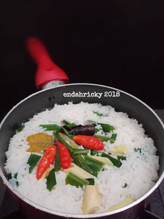 Foto resep Nasi Liwet Sederhana