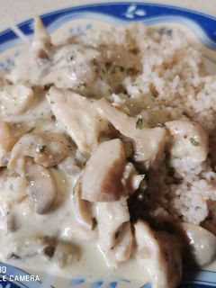 Gombás-tejszínes csirkemell recept fotója