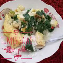 A picture of Sayur bening sawi tahu putih (ricecooker).