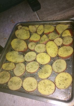 Una foto de Papas al horno con sal y orégano