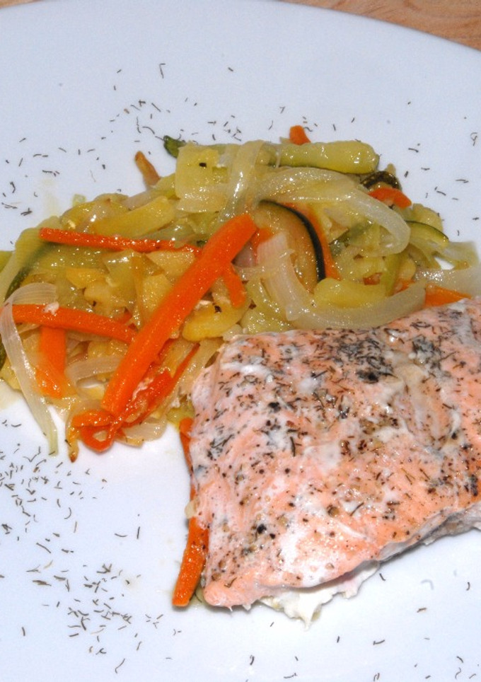 Una foto de Salmón en papillote con verduritas