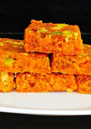 A picture of Carrot barfi.