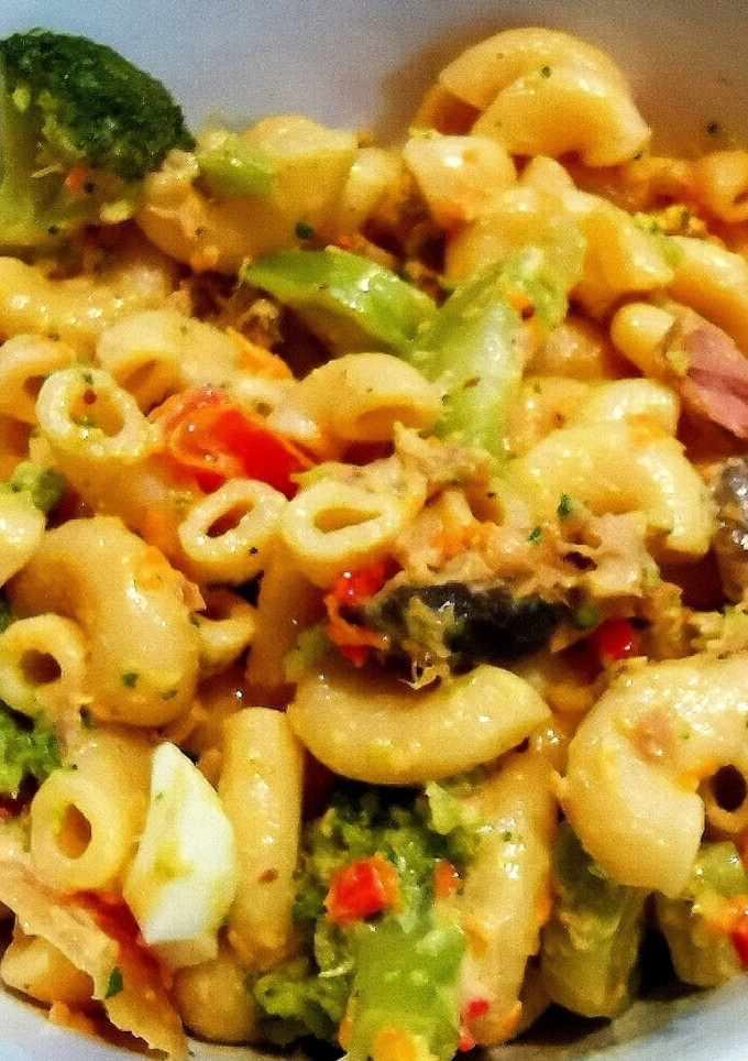 Una foto de Gobetti Rigati Tuna & Vegetable Salad