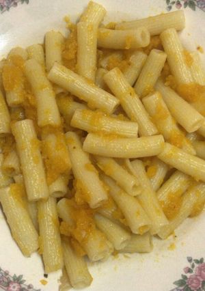 Una foto de Pasta con salsa de zapallo