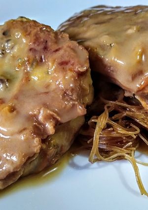 Una foto de REBOZADOS De Merluza, en Crema de Coco y Salsa Teriyaki...!