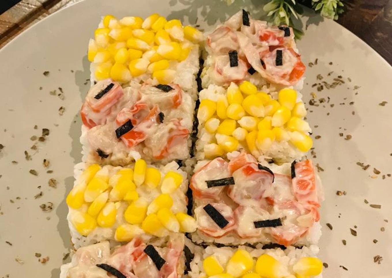 Sushi cake topping jagung dan crab stick