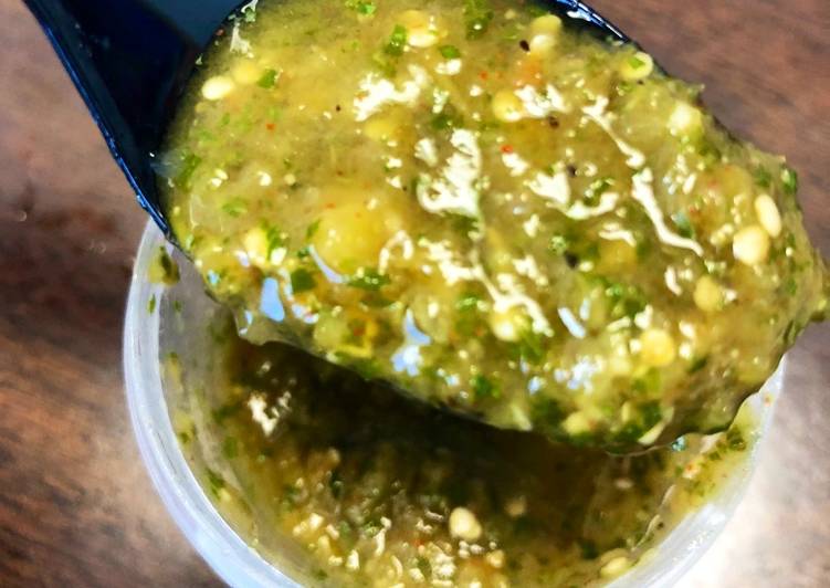 How to Prepare Homemade Burns Homemade Salsa Verde