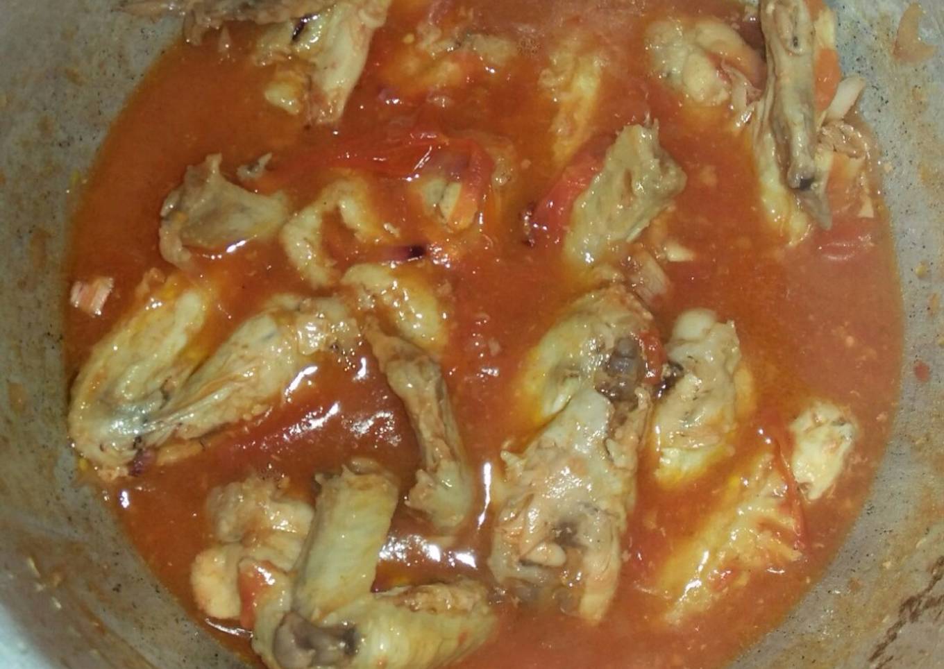 Stewed chicken wings