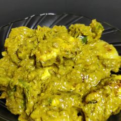 A picture of Haryali Paneer Tikka Masala.