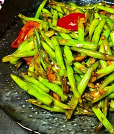 đậu cô ve xào tỏi