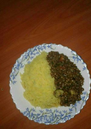 A picture of Tumeric rice and lentils.