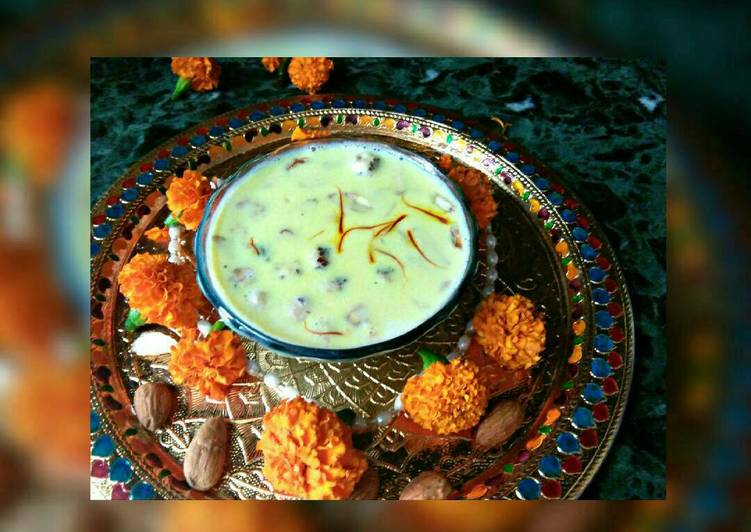 Keshariya makhane ki kheer