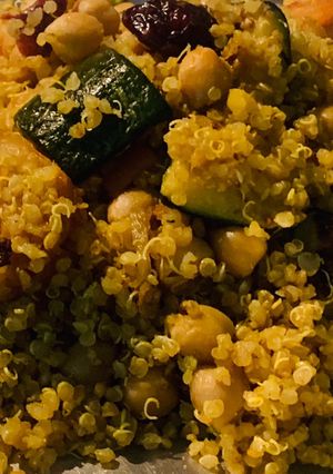 প্রণ কিনোয়া (prawn quinoa recipe in Bengali) রেসিপির প্রধান ছবি