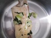 Una foto de pollo relleno con jamon y queso