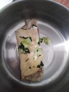 Una foto de Pollo relleno de espinacas, panela y jamón