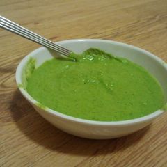 A picture of Green Chutney (Coriander flavored Sauce).
