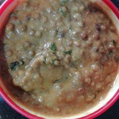 A picture of Masoor daal.