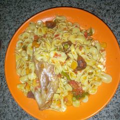 A picture of Macaroni jallof.