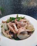 Mực xào hành tây