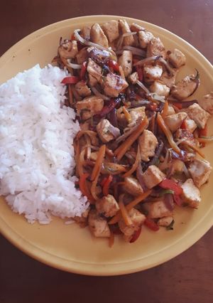 Una foto de Pollo oriental