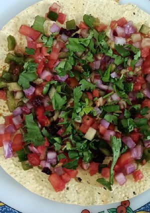 મસાલા પાપડ (મગ-અડદ નાં પાપડ) (Masala Papad Recipe in Gujarati) રેસીપી મુખ્ય ફોટો