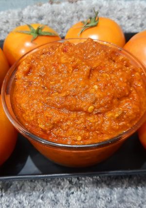 A picture of Chatpati tamatar chutney.
