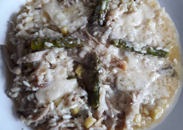 Risotto de espárragos verdes y setas