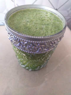 A picture of Kale and cucumber smoothie.
