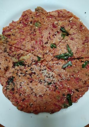 A picture of Beetroot oats suji Handvo.