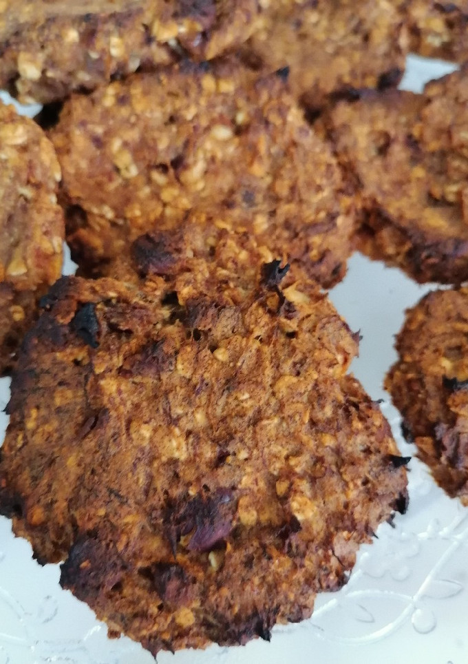 Una foto de Galletas de avena sin gluten, plátano y dátiles