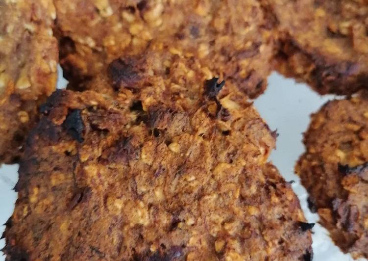 Galletas de avena sin gluten, plátano y dátiles