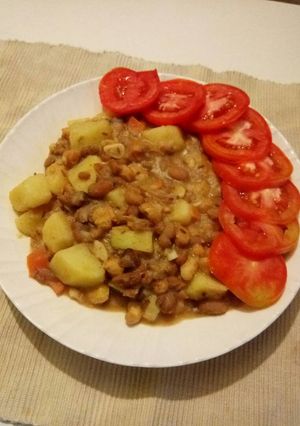 A picture of Fried Muthokoi and potatoes.