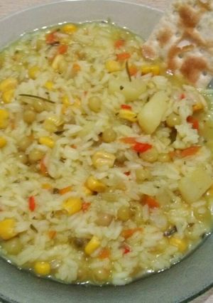 Una foto de Arroz con verdurita