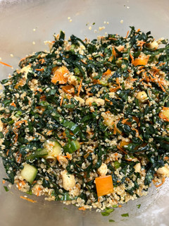 A picture of Kale quinoa salad.