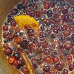 Cranberry sauce A picture of Cranberry sauce.