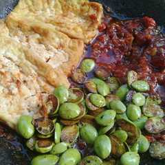 รูปของ Sambal trasi pete😋