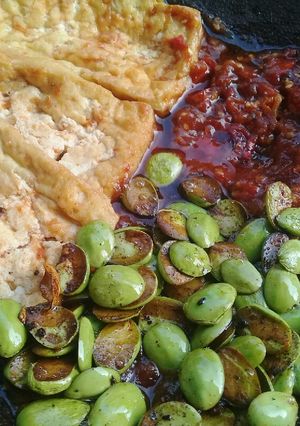 Foto resep Sambal trasi pete😋