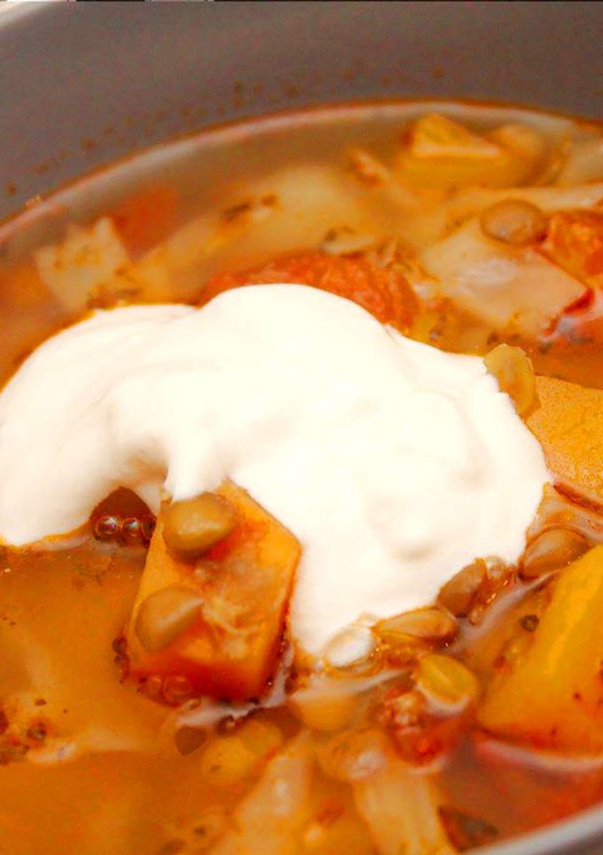 Pikáns lencseleves recept fotója