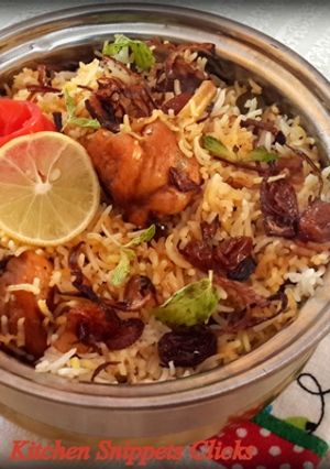 A picture of Chicken Biryani.