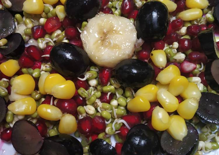 Step-by-Step Guide to Make Ultimate Sprouts fruit chaat