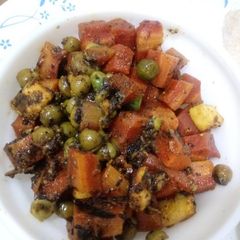 A picture of Gajar matar ki sabji.