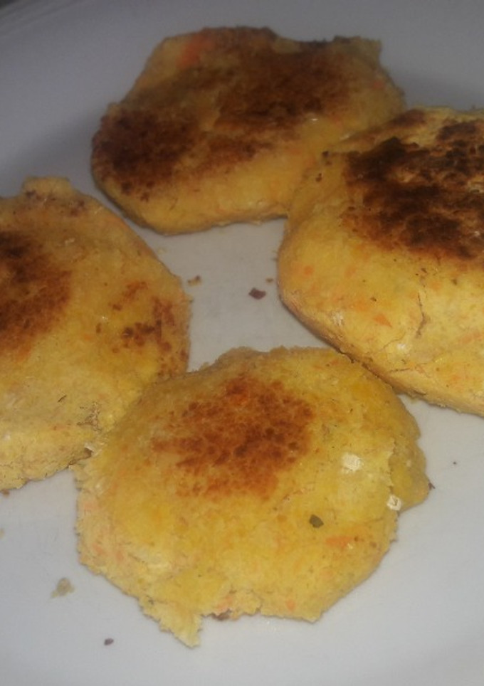 Una foto de Hamburguesas Veganas de Porotos, Garbanzos y Zanahoria