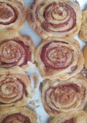 Una foto de Rolls de jamón