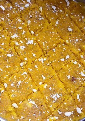 A picture of Mango Burfi.