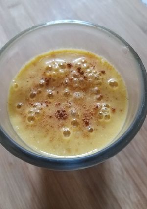 Una foto de Licuado de mango con avena