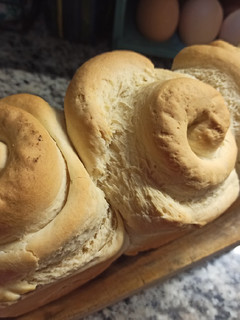 Una foto de Pan casero fácil y lindo