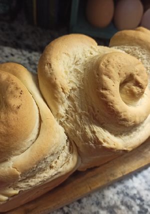 Una foto de Pan casero fácil y lindo