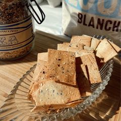 A picture of Almond Flour Herb Crackers.