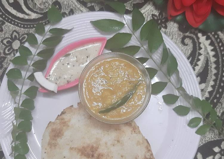 Appam Kerala style with Coconut Chutney