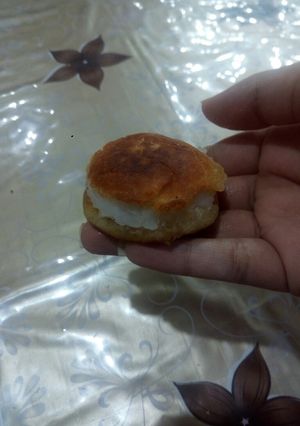 عکسی از دستور پیراشکی کرم دار